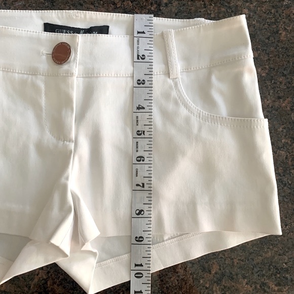 Guess by Marciano size 00 low rise white short, NWT - Picture 14 of 15